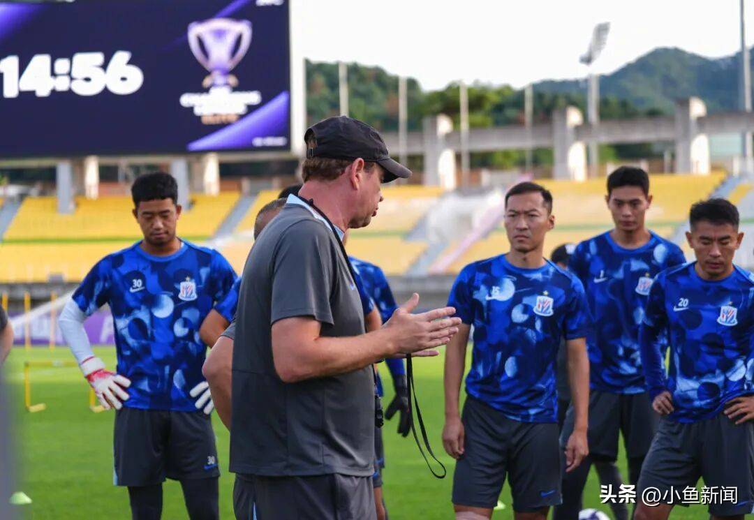 窗口期亚冠焦点战；上海久事再遭质疑；球迷炸锅；医务组通报恢复(上海久事与中国篮球队比赛实况)