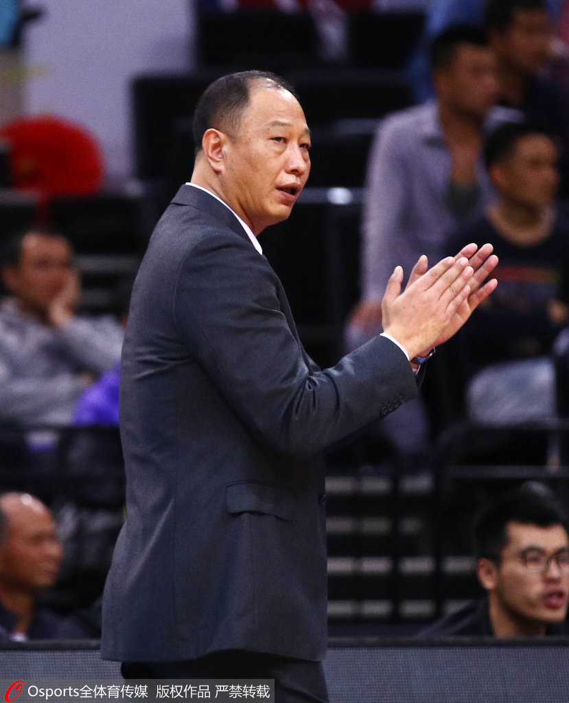 关于清晨成都蓉城调整名单以备法甲；篮板制胜环节打磨；管理层满意；医务组通报恢复的信息