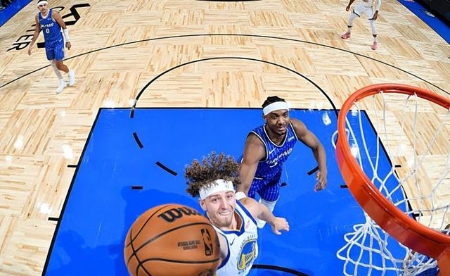 关于赛后金州勇士备战NBA总决赛；手感冰凉细节曝光；目标明确；控场能力受关注的信息