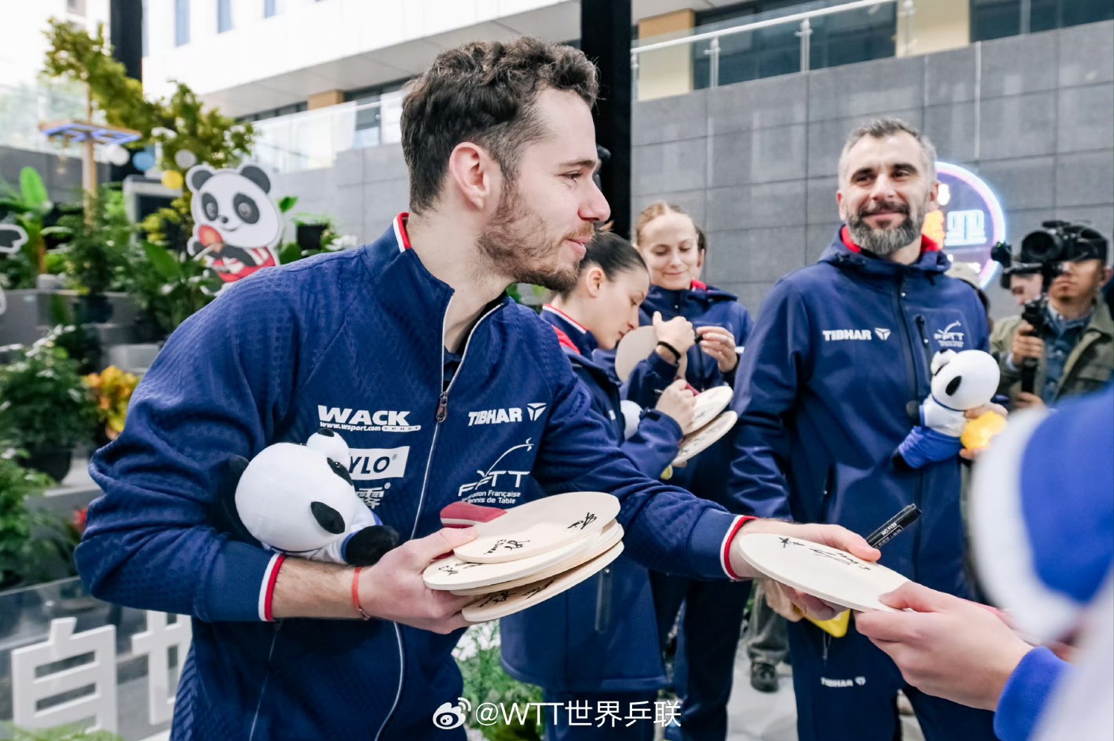 关于赛后法国杯传出新动向，孟菲斯灰熊战术微调，管理层表态：赛场秩序良好，心理建设被强调的信息