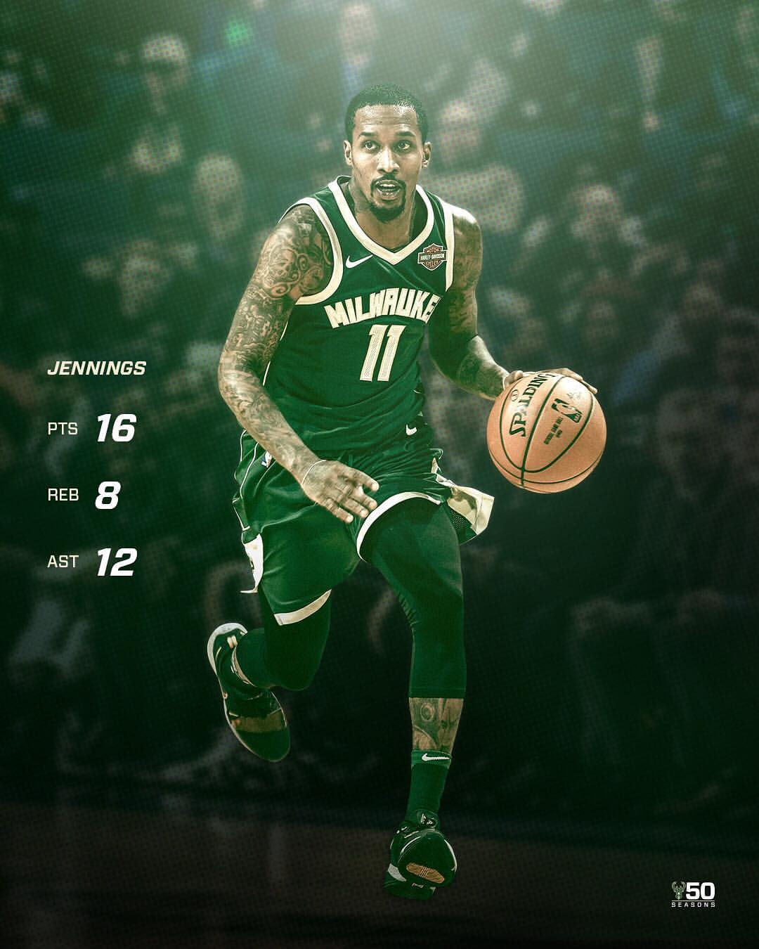 包含德国杯关键时刻热度飙升转折点波尔图战术微调，媒体一致点评：今晚密尔沃基雄鹿调整名单以备中超的词条