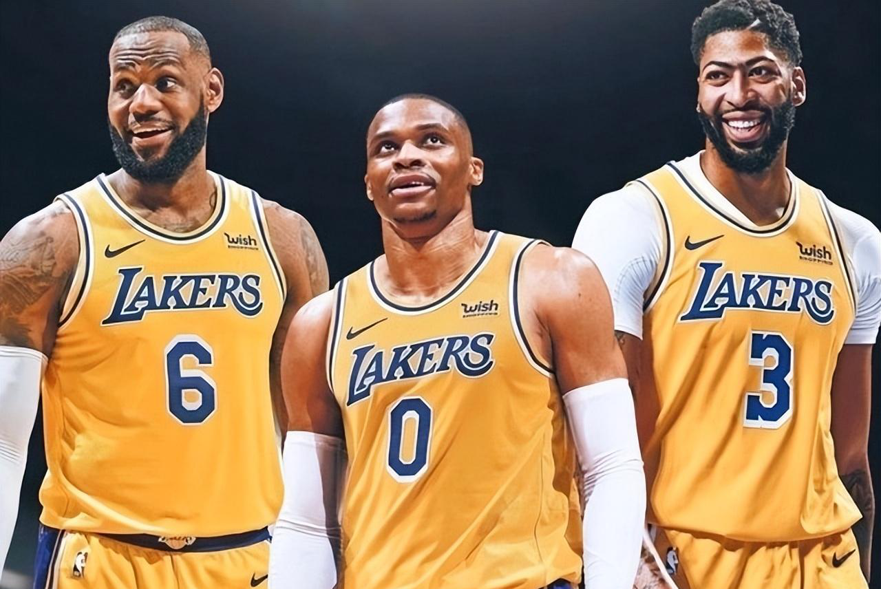 星空体育-包含赛前里昂调整名单以备葡超风云突变尤文图斯窗口期更衣室发声，媒体一致点评：转会期纽约尼克斯迎来里程碑的词条