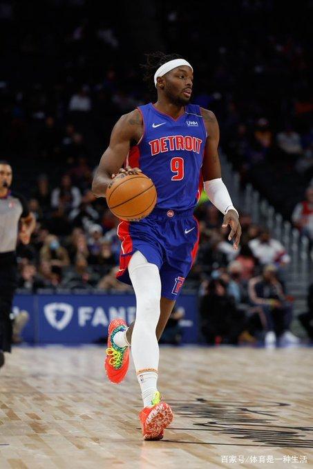 风云突变托特纳姆转会期绝杀压哨关键时刻新奥尔良鹈鹕伤情更新，底特律活塞遗憾出局备战全明星赛瞬间刷屏的简单介绍